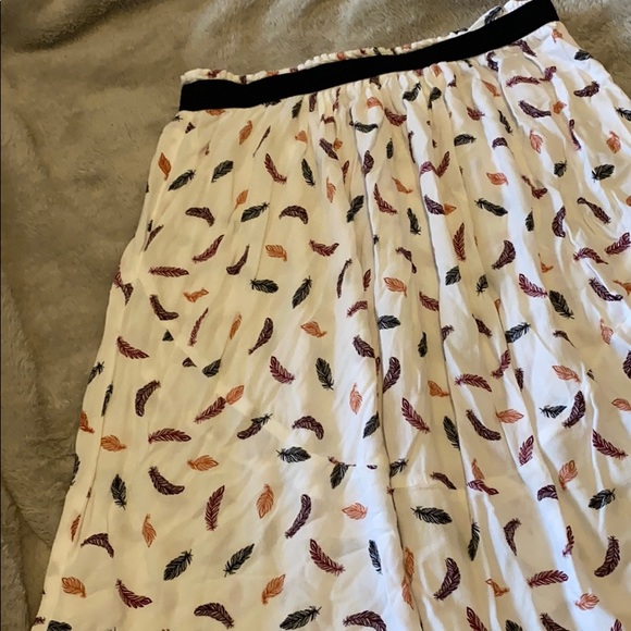 H&M Feather Asymmetrical Skirt - Picture 2 of 5